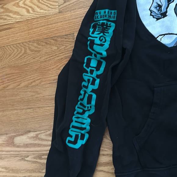 Anime Black Hoodie - Picture 4 of 6
